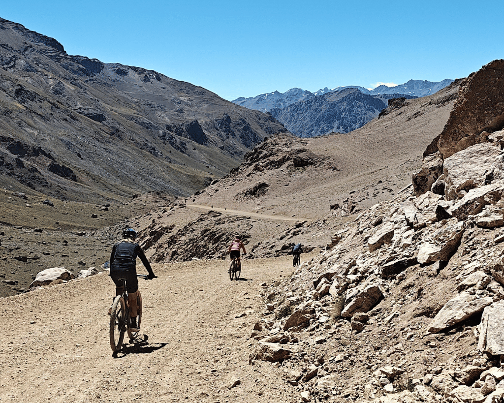 Seekers Andes - Cruce de los Andes en MTB - Viajes en Bicicleta