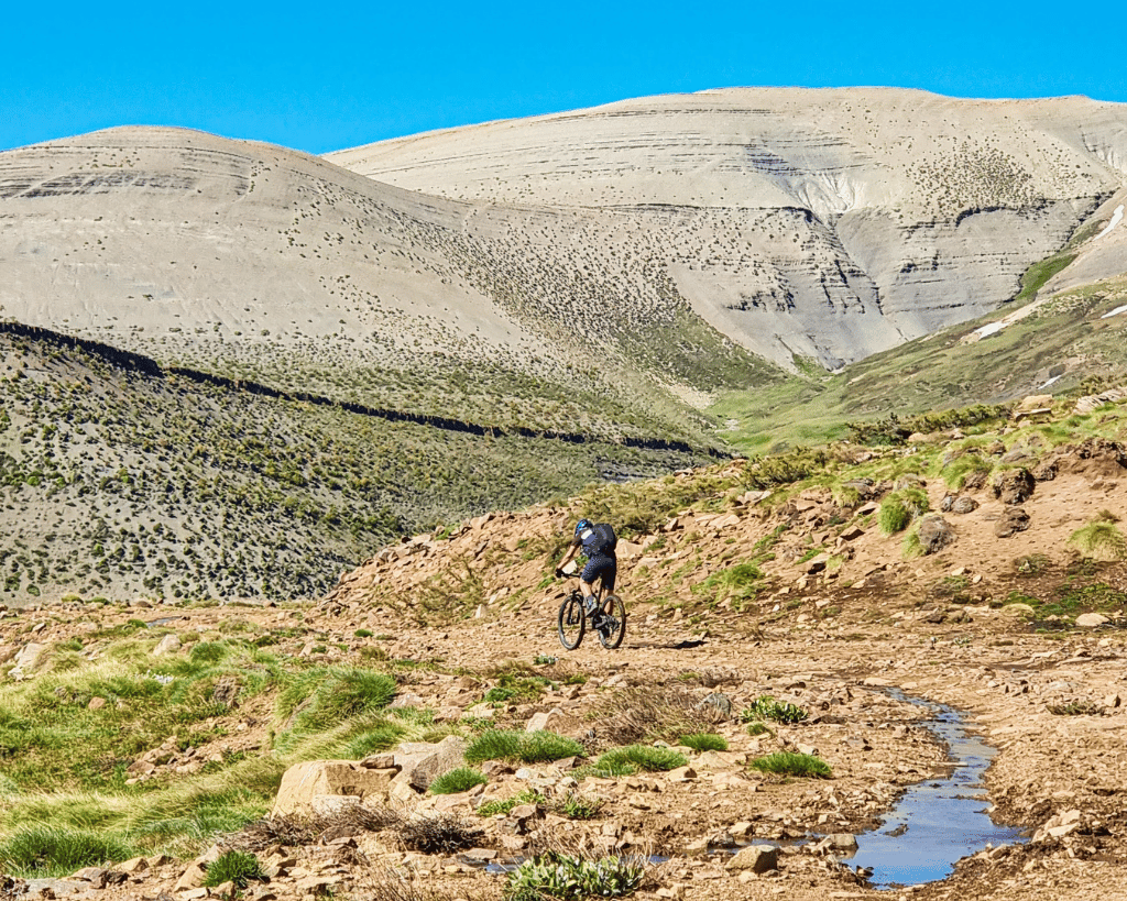 Seekers Andes - Cruce de los Andes en MTB - Viajes en Bicicleta