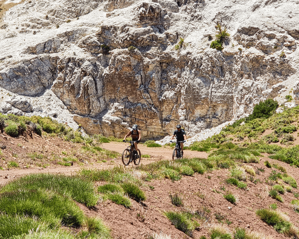 Seekers Andes - Cruce de los Andes en MTB - Viajes en Bicicleta